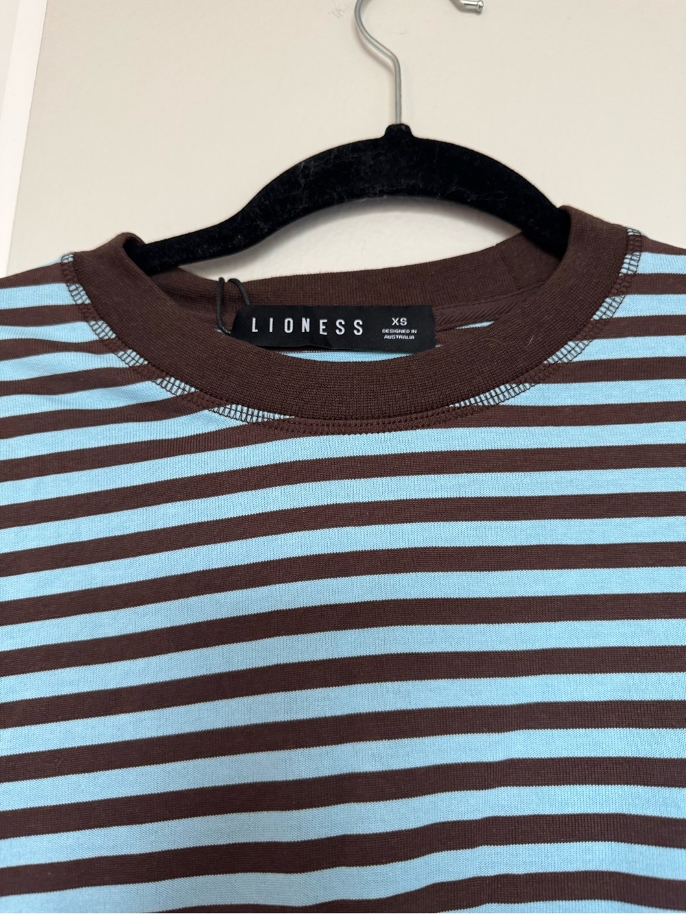 Lioness Bloom Long Sleeve Top NWT in Chocolate Sea Stripe - Picture 3 of 5